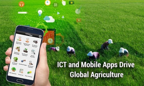 mobile apps for farmers crop tracking and smart farming technology in agriculture
