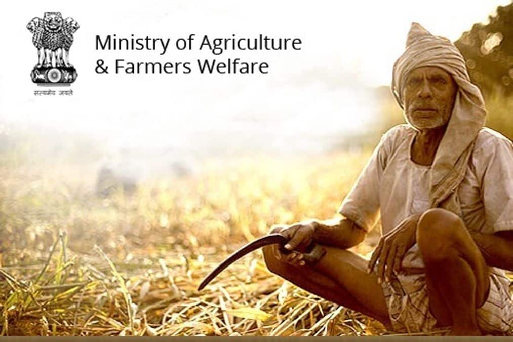 Farmers learning natural farming and soil health practices in eastern India for sustainable agriculture growth.