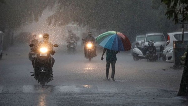 Bengaluru climate update after rain green park cloudy weather Bangalore temperature drop
